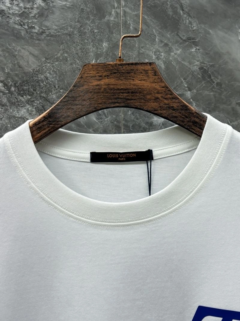 MoistureWicking Louis Vuitton T-Shirts 136207