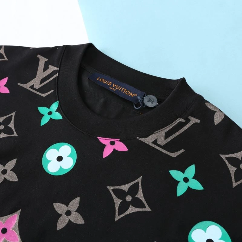 Louis Vuitton T-Shirts MultiPurpose 136196