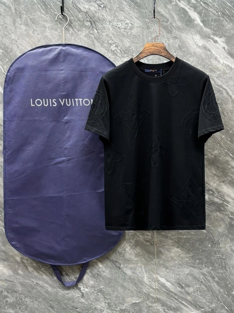 Cozy Louis Vuitton T-Shirts 136187