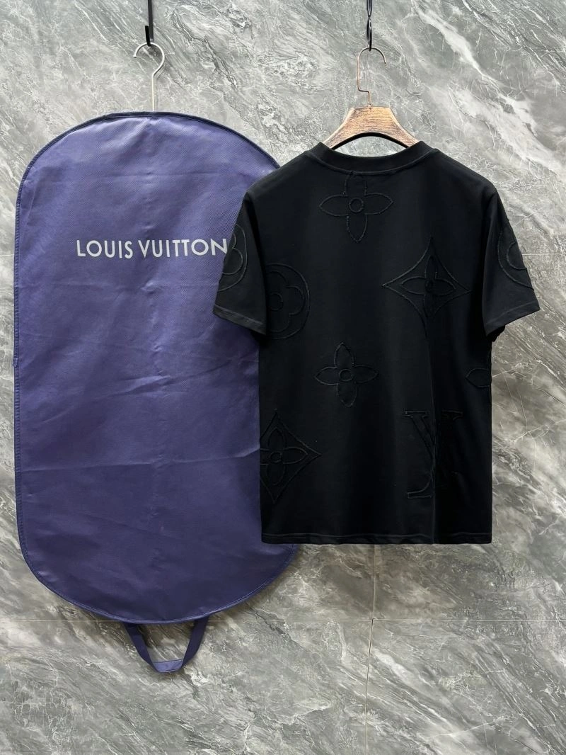 Cozy Louis Vuitton T-Shirts 136187