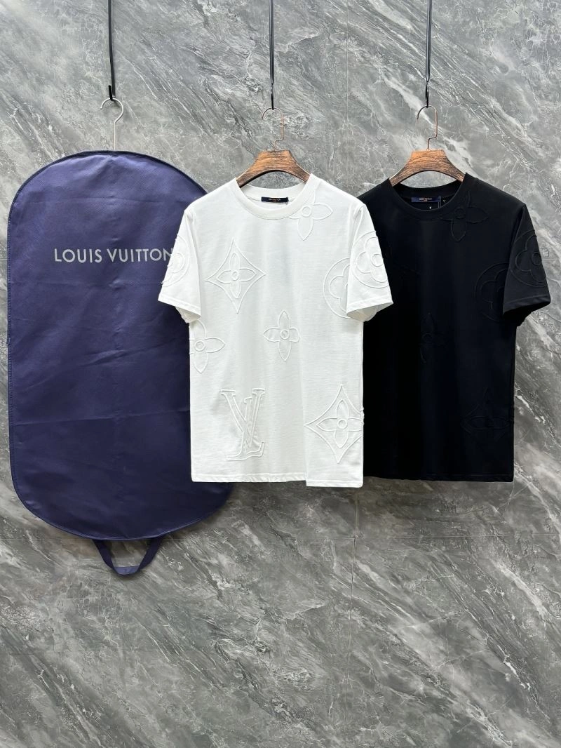 Cozy Louis Vuitton T-Shirts 136187
