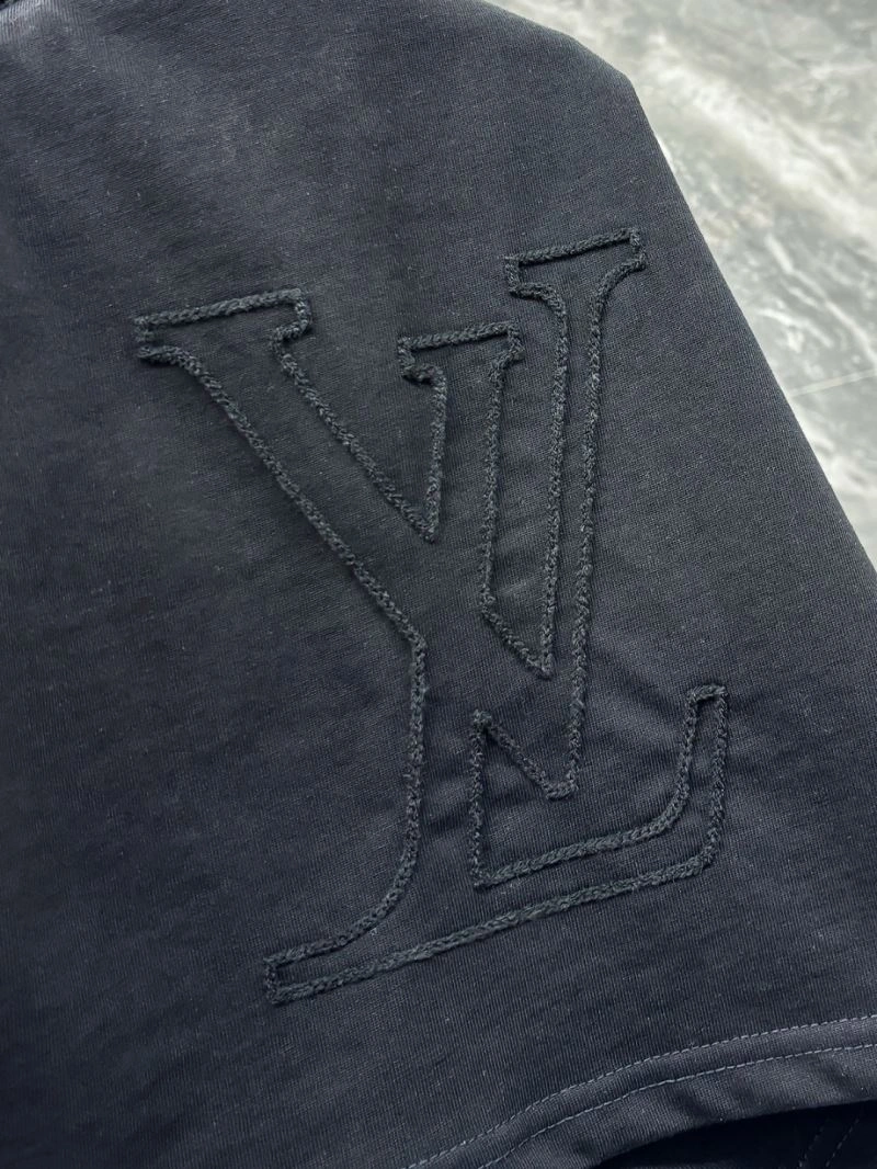 Cozy Louis Vuitton T-Shirts 136187