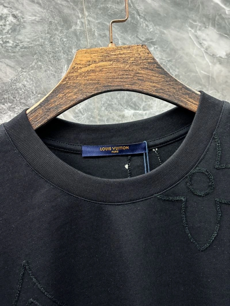 Cozy Louis Vuitton T-Shirts 136187