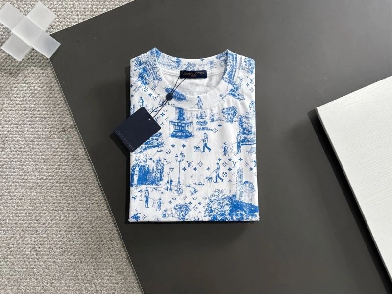 Louis Vuitton T-Shirts EyeCatching 136179