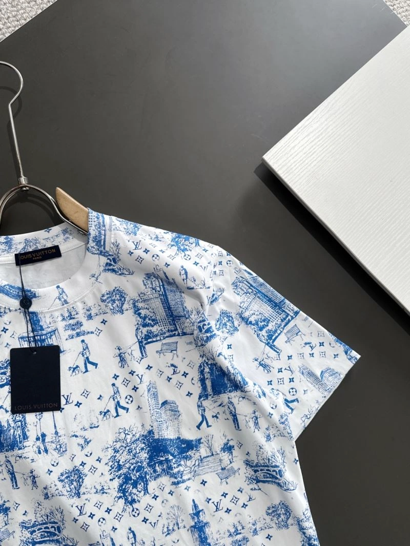 Louis Vuitton T-Shirts EyeCatching 136179