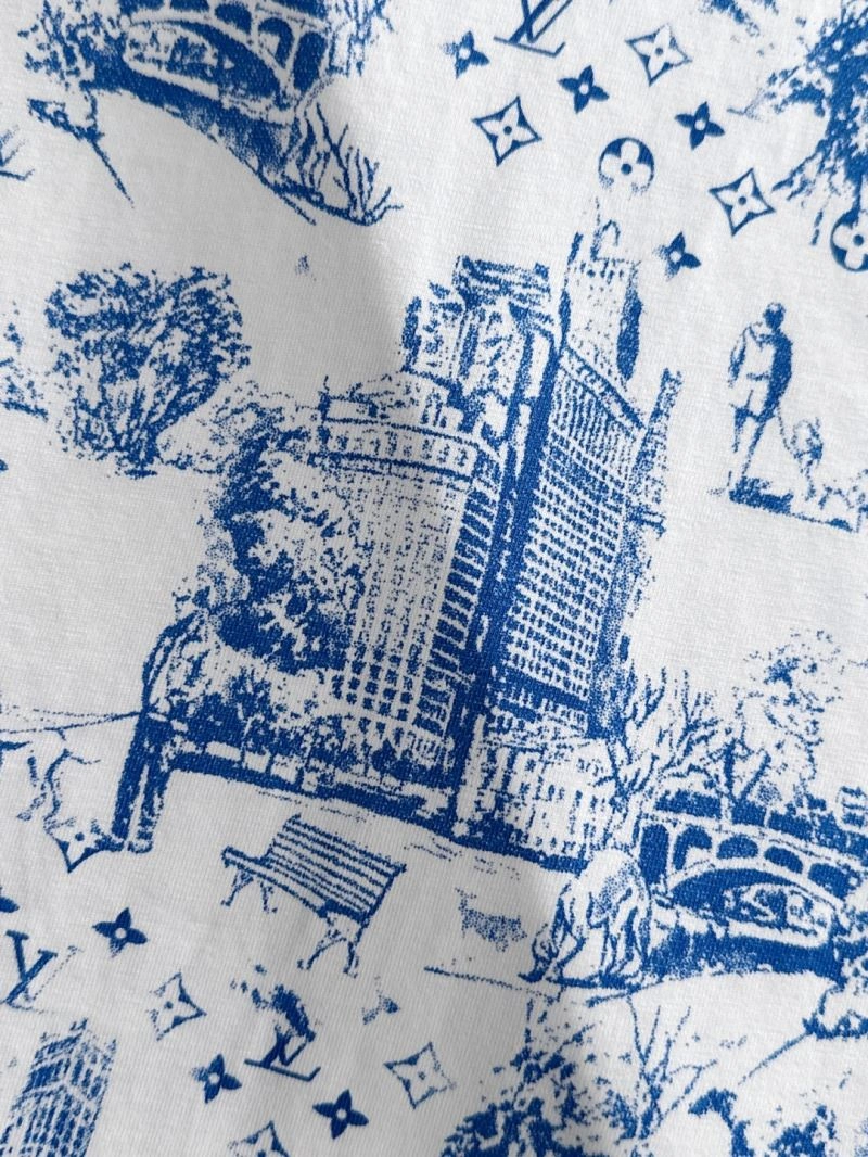 Louis Vuitton T-Shirts EyeCatching 136179