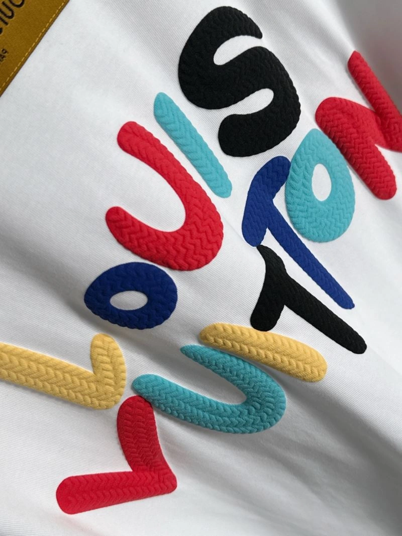Upgraded Louis Vuitton T-Shirts 136189