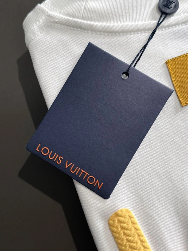 Upgraded Louis Vuitton T-Shirts 136189