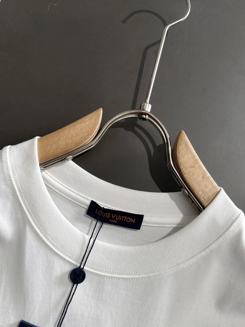 EasyMatch Louis Vuitton T-Shirts 136197