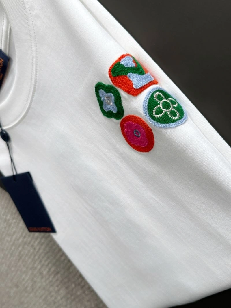 EasyMatch Louis Vuitton T-Shirts 136197