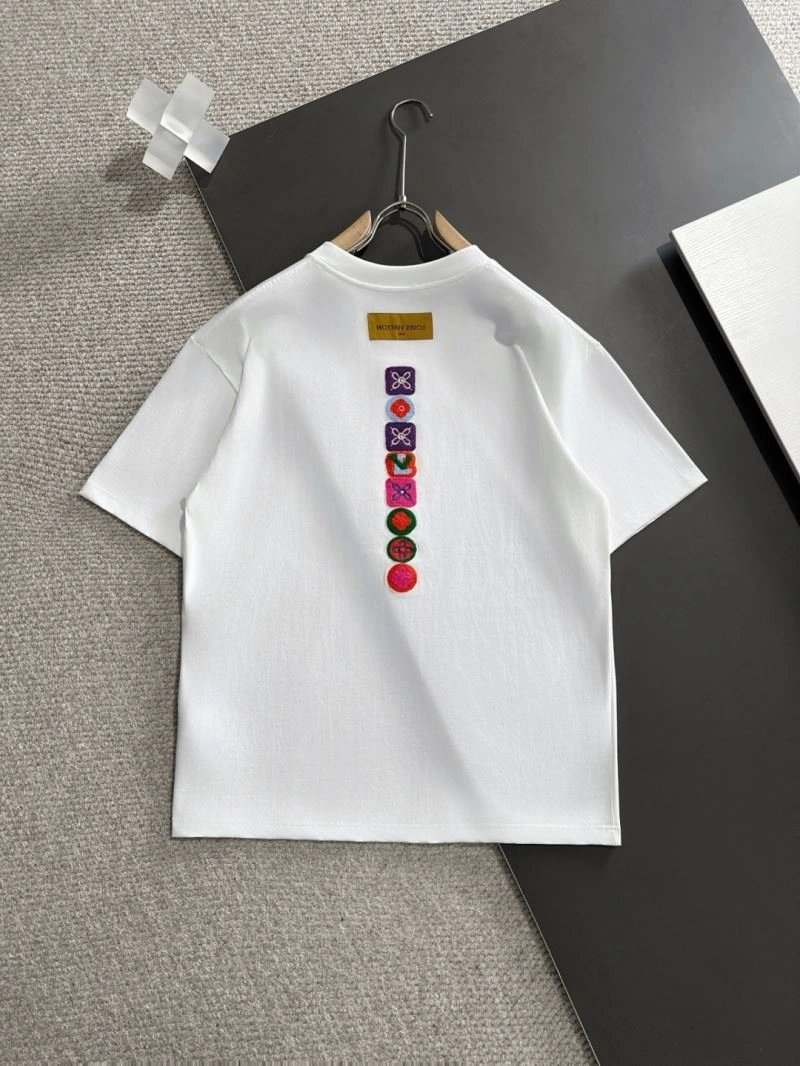 EasyMatch Louis Vuitton T-Shirts 136197