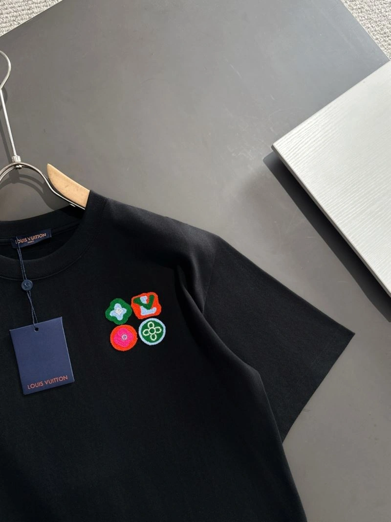 Louis Vuitton T-Shirts Functional 136181