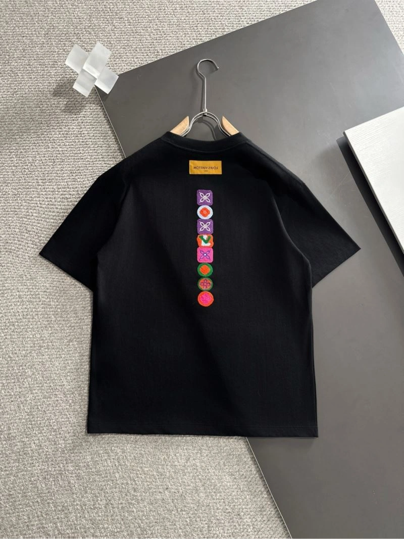 Louis Vuitton T-Shirts Functional 136181