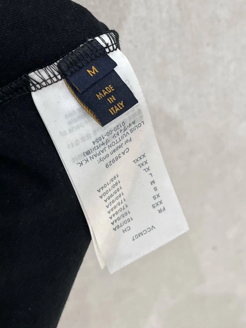Sleek Louis Vuitton T-Shirts 136184
