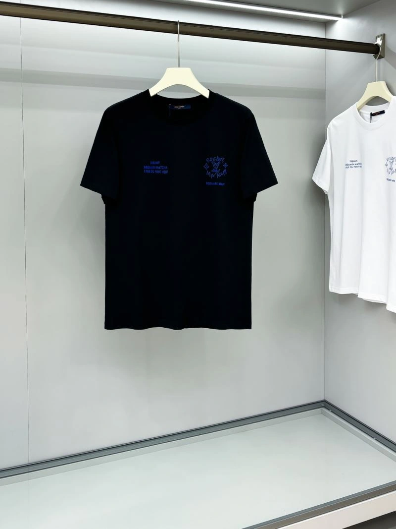 WellDesigned Louis Vuitton T-Shirts 136199
