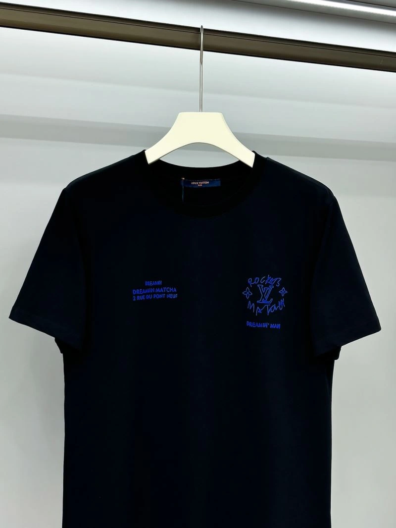 WellDesigned Louis Vuitton T-Shirts 136199