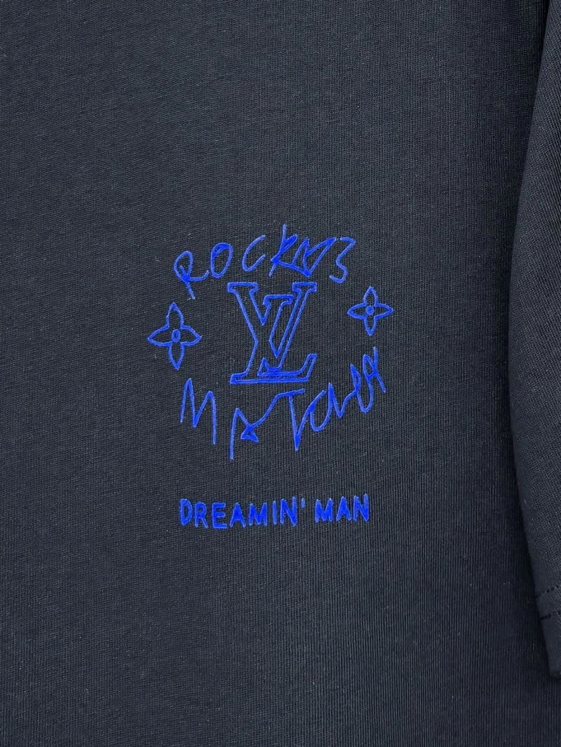 WellDesigned Louis Vuitton T-Shirts 136199