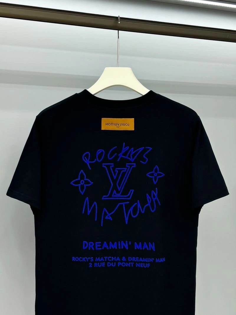WellDesigned Louis Vuitton T-Shirts 136199