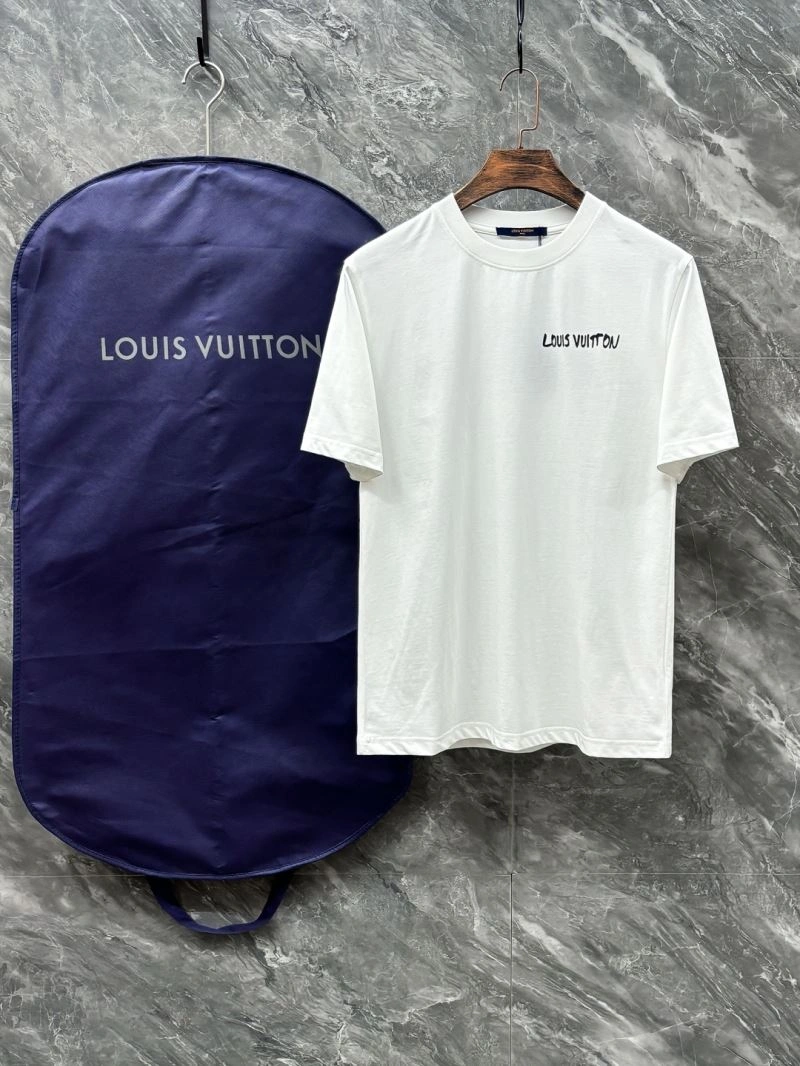 Louis Vuitton T-Shirts Lightweight 136190