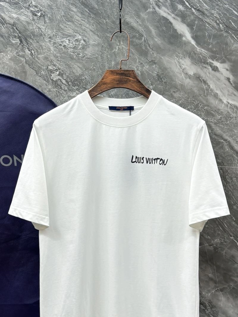 Louis Vuitton T-Shirts Lightweight 136190