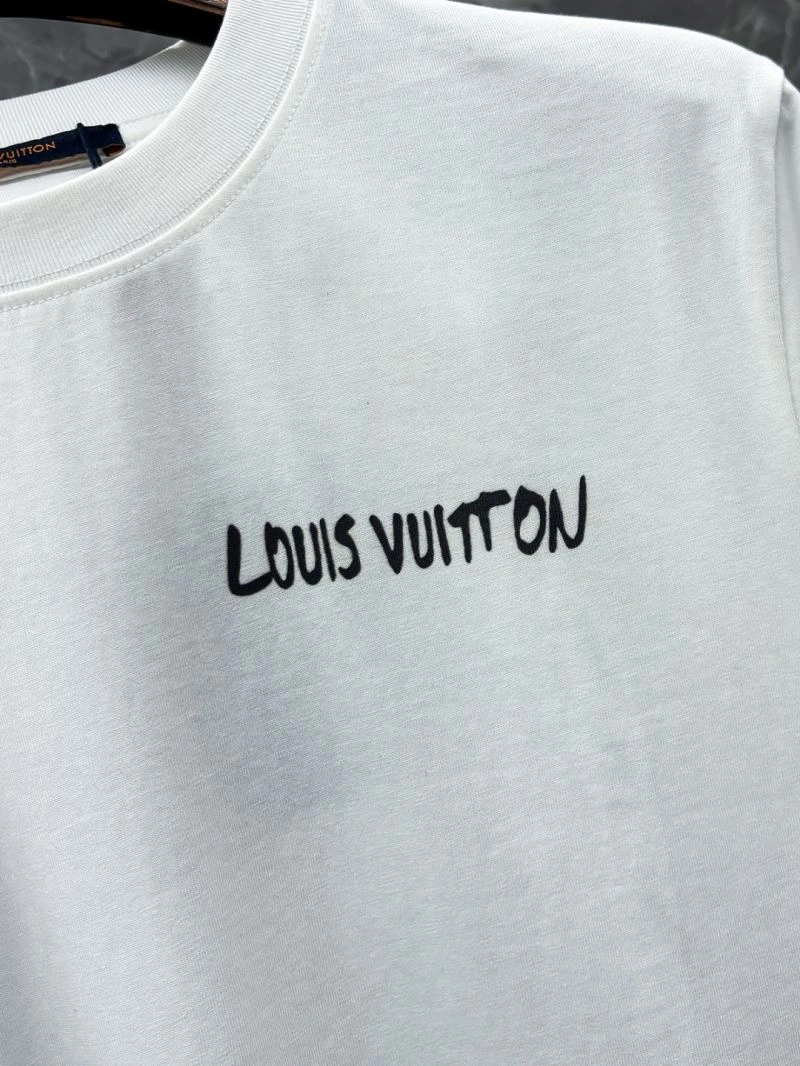 Louis Vuitton T-Shirts Lightweight 136190