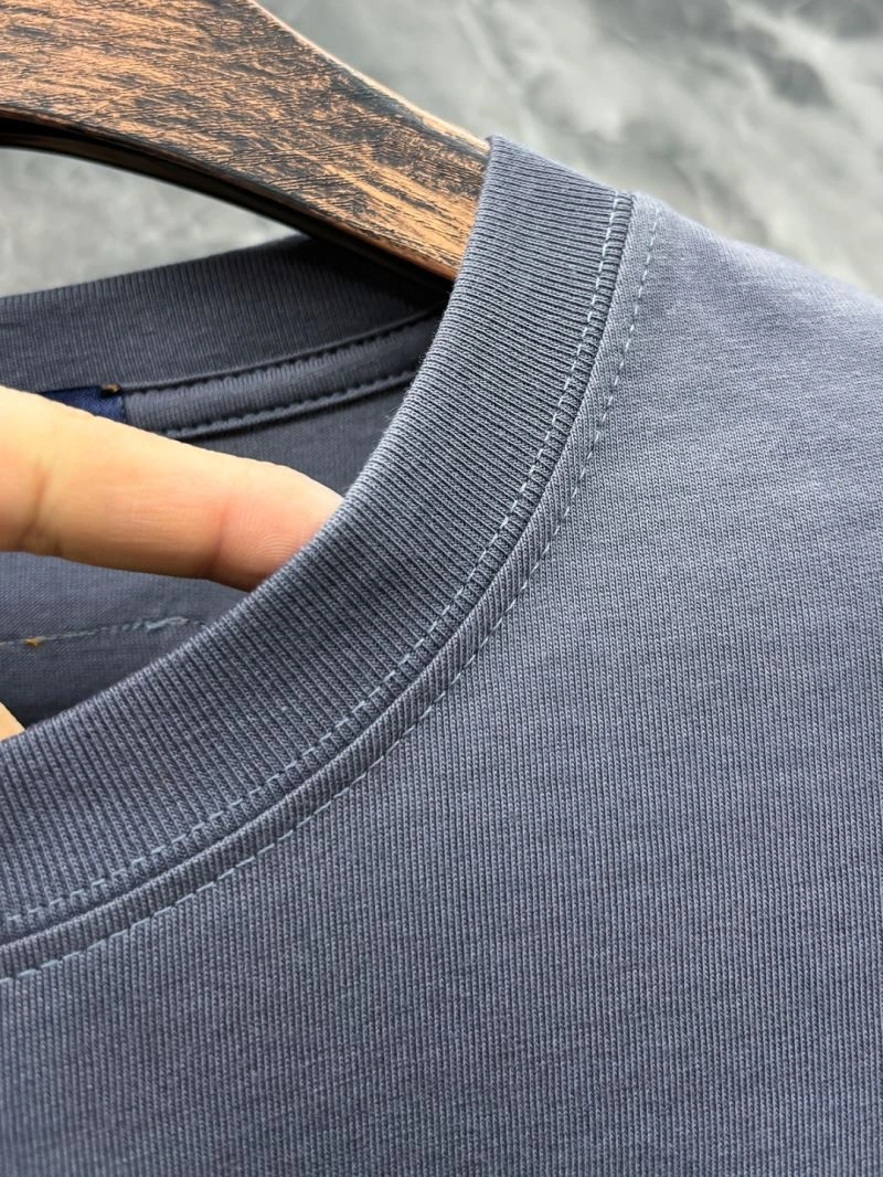 RelaxedFit Louis Vuitton T-Shirts 136200