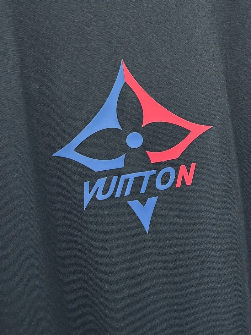 NewStyle Louis Vuitton T-Shirts 136188