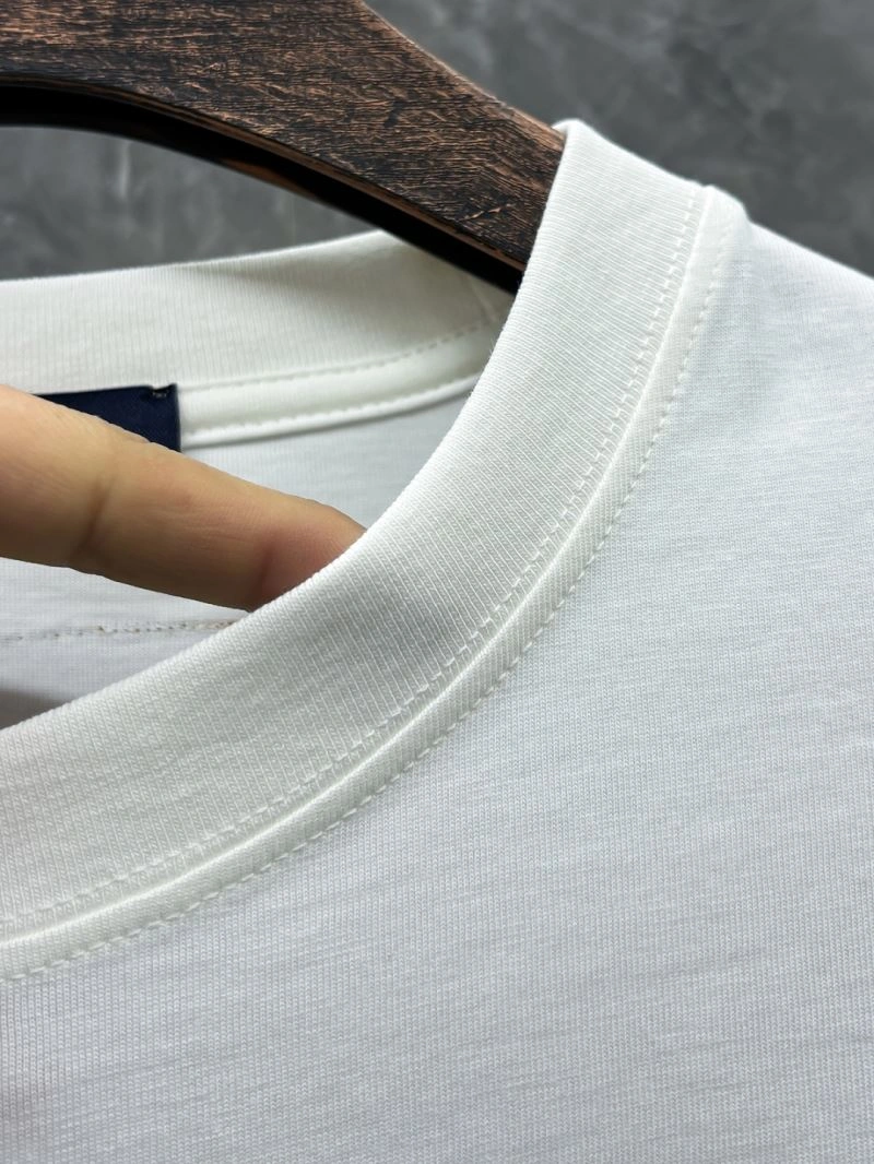Practical Louis Vuitton T-Shirts 136192