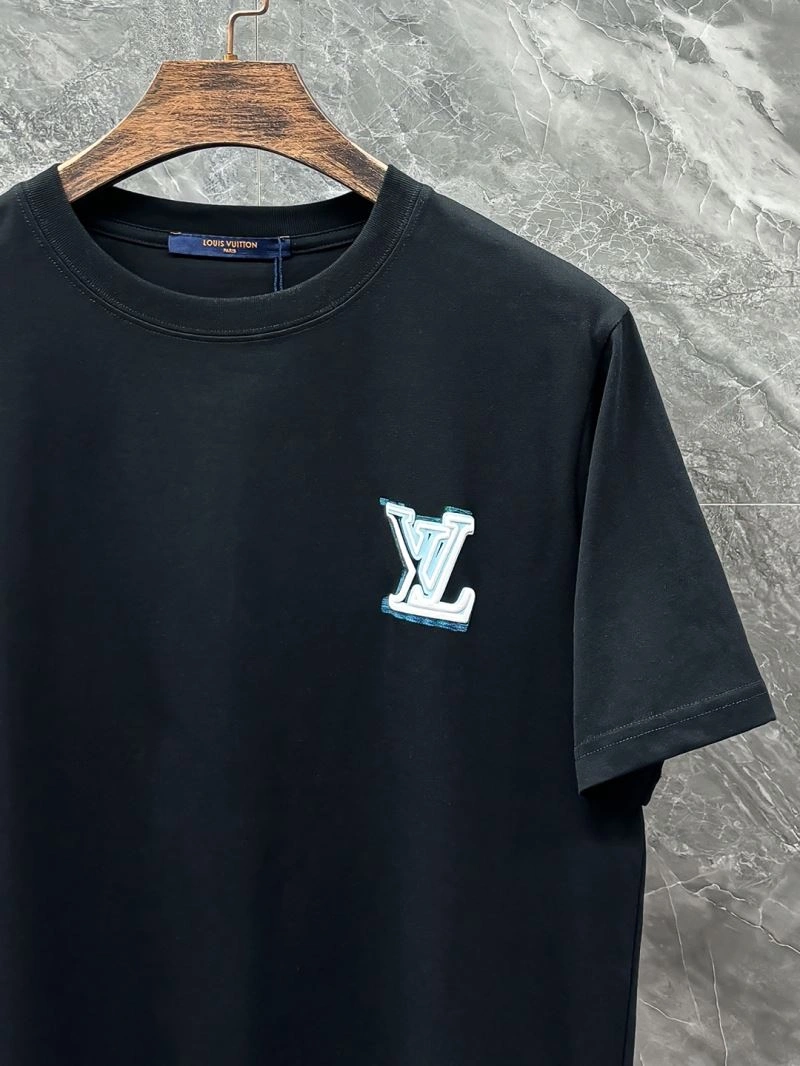 Vibrant Louis Vuitton T-Shirts 136194