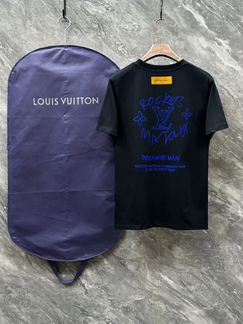 Louis Vuitton T-Shirts Neat 136171