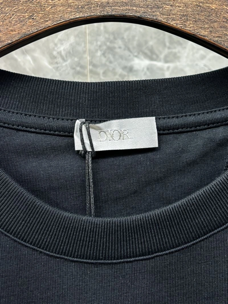 Louis Vuitton T-Shirts Neat 136171
