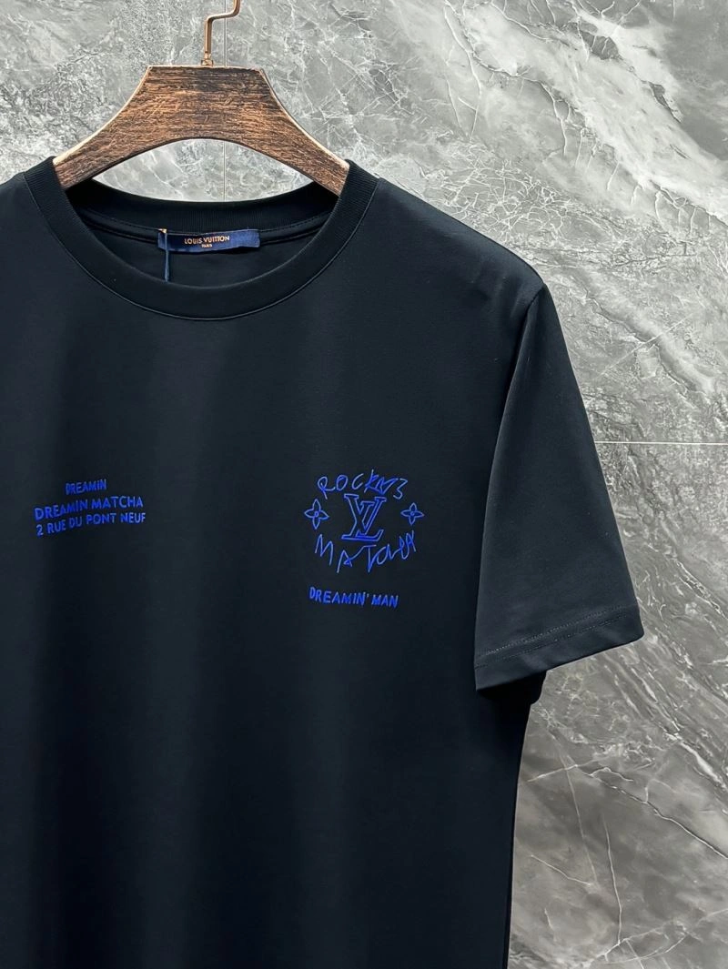 Louis Vuitton T-Shirts Neat 136171