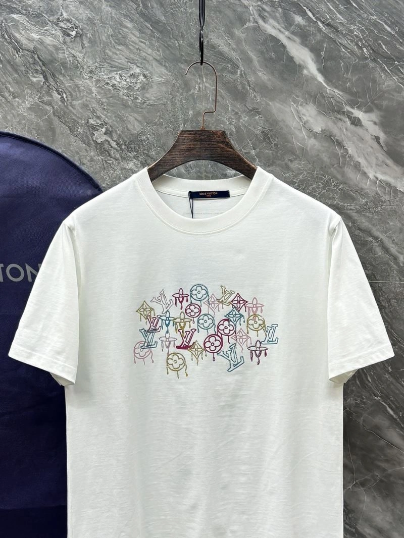 Louis Vuitton T-Shirts Lightweight 136178