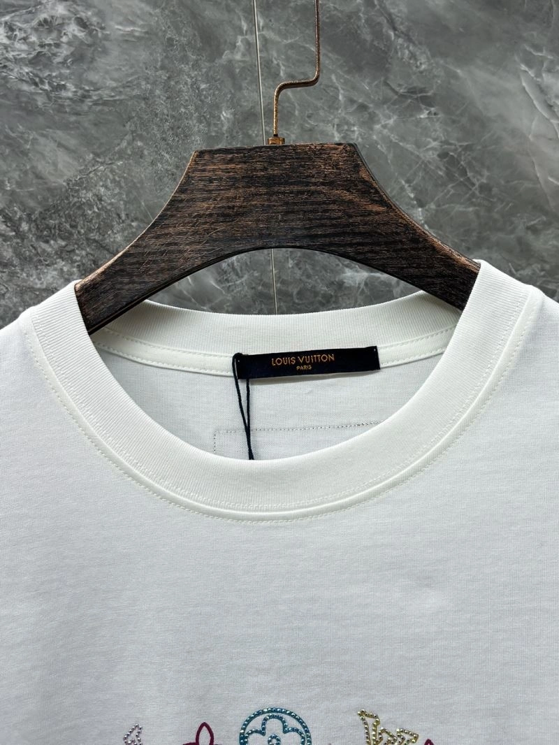 Louis Vuitton T-Shirts Lightweight 136178