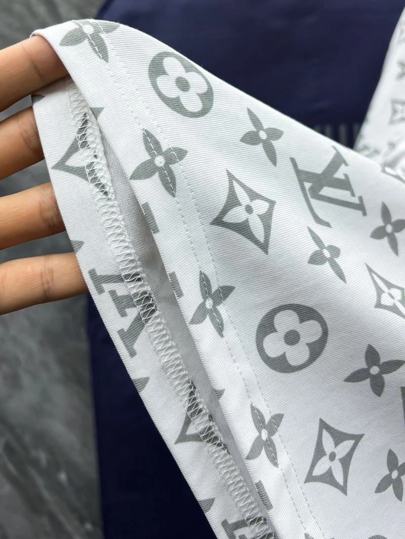 Youthful Louis Vuitton T-Shirts 136198