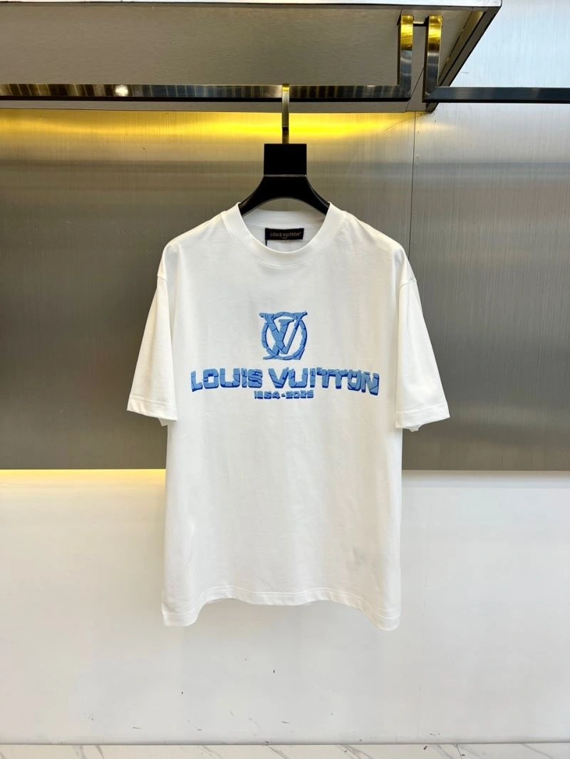 Louis Vuitton T-Shirts Sleek 136167
