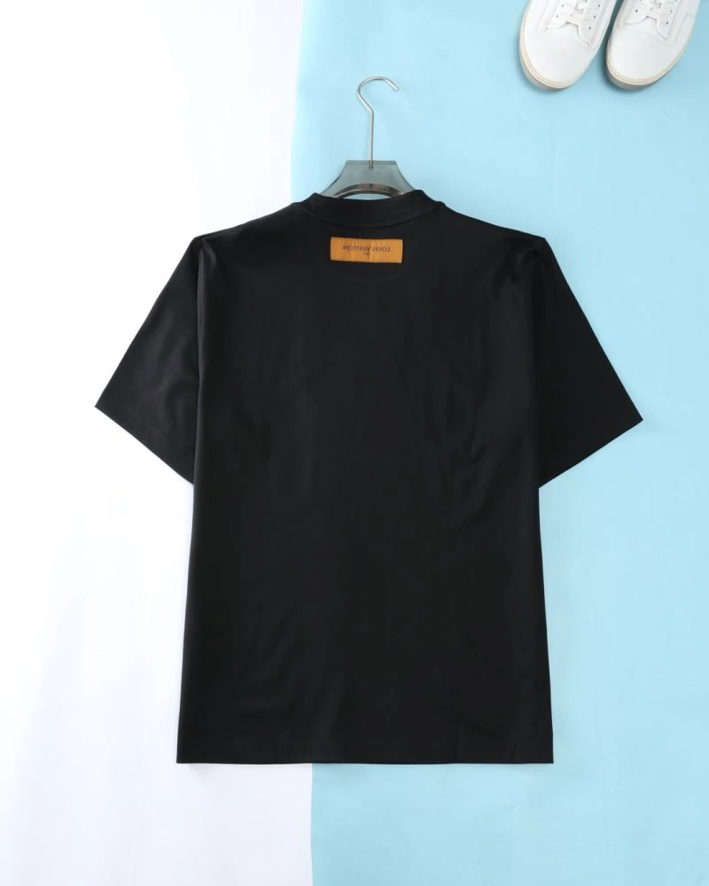 Tailored Louis Vuitton T-Shirts 136161