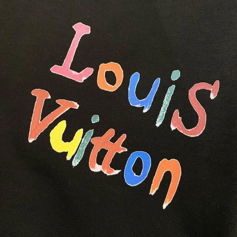 Louis Vuitton T-Shirts Sporty 136160