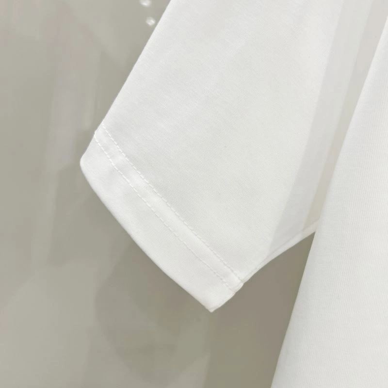 Louis Vuitton T-Shirts Breathable 136158