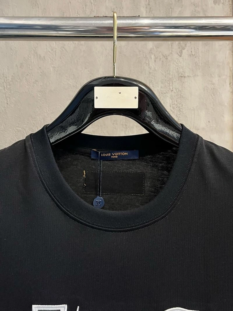 OdorResistant Louis Vuitton T-Shirts 136145