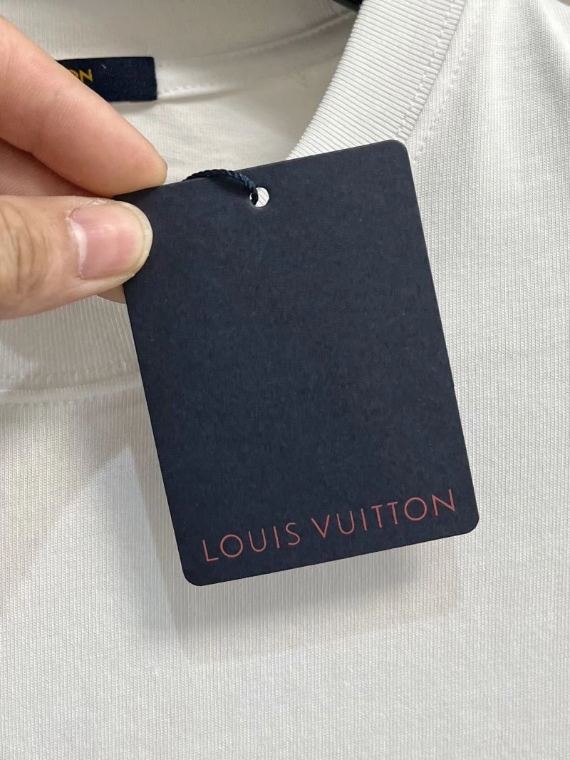 EyeCatching Louis Vuitton T-Shirts 136142