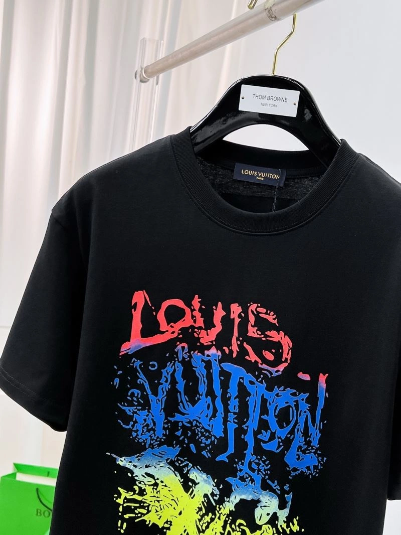 Contemporary Louis Vuitton T-Shirts 136138