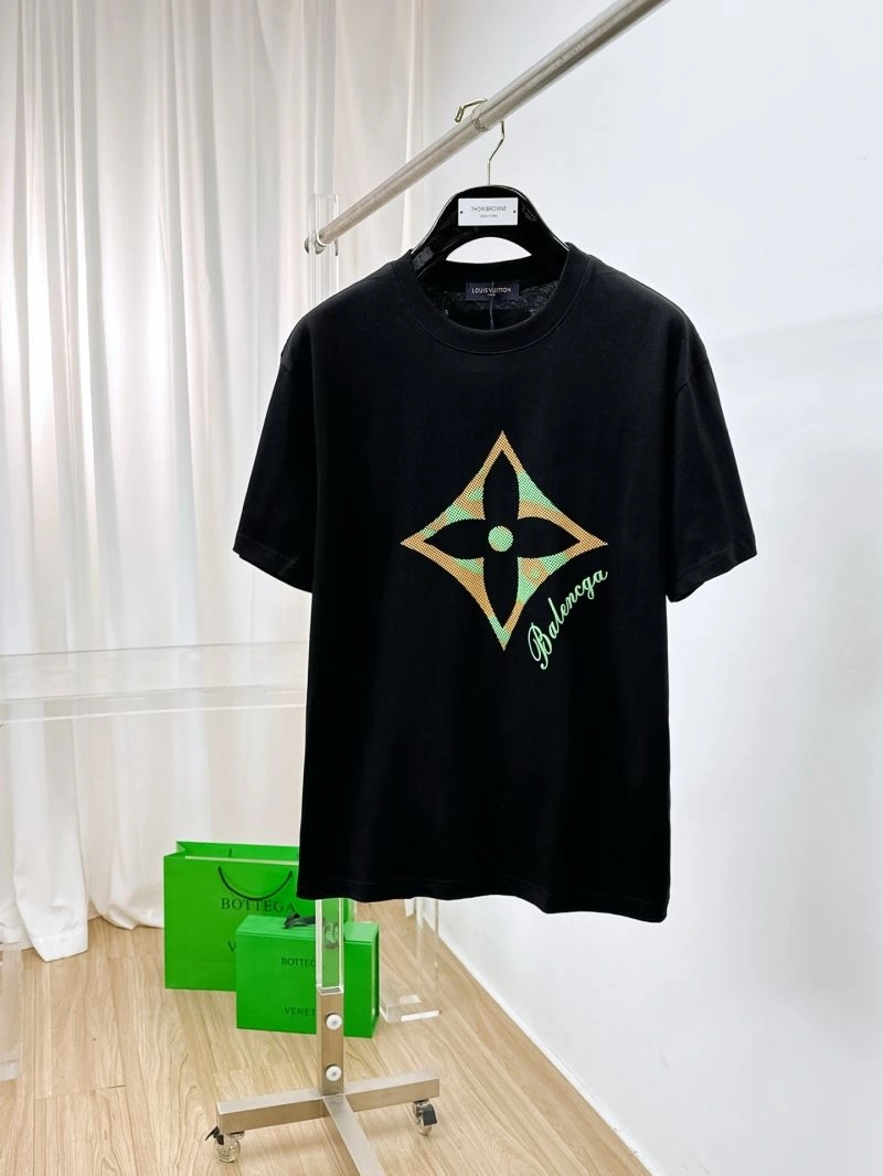 Louis Vuitton T-Shirts Sporty 136151