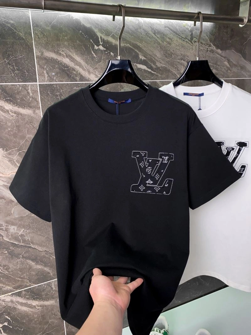 Lightweight Louis Vuitton T-Shirts 136147