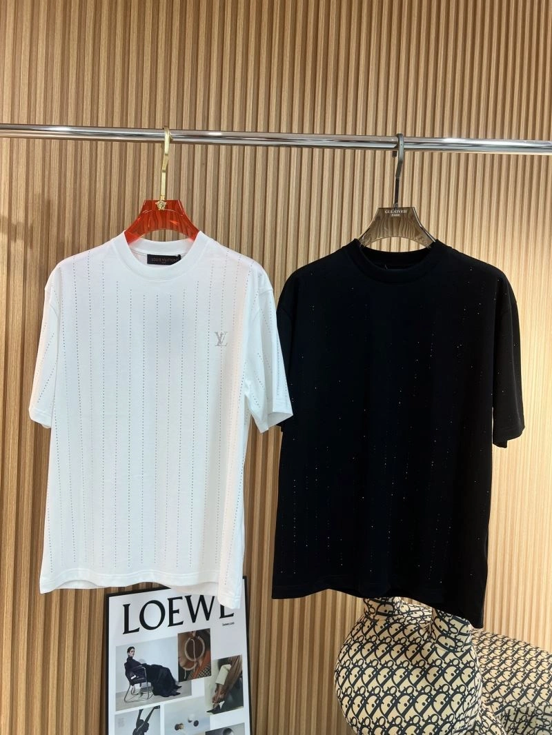 Louis Vuitton T-Shirts Trendsetting 136152