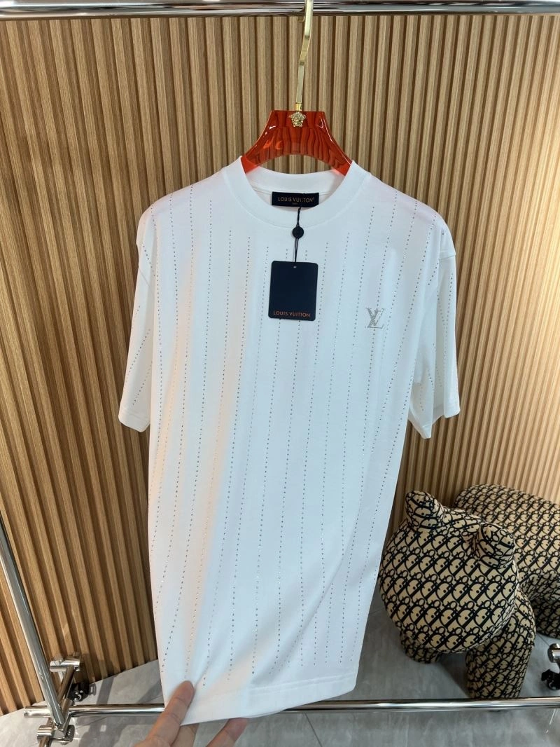 Louis Vuitton T-Shirts Trendsetting 136152