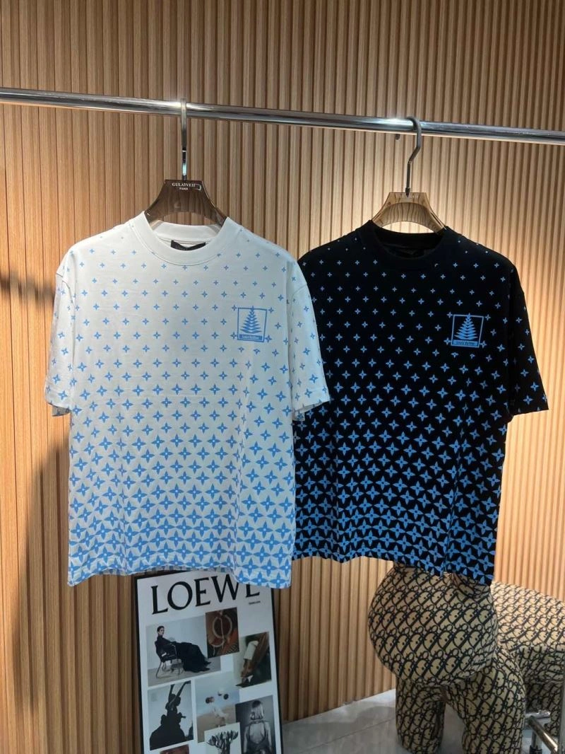 Elegant Louis Vuitton T-Shirts 136133