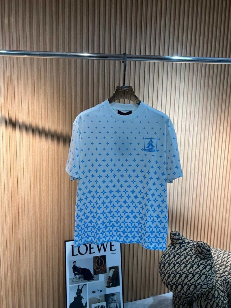 Elegant Louis Vuitton T-Shirts 136133