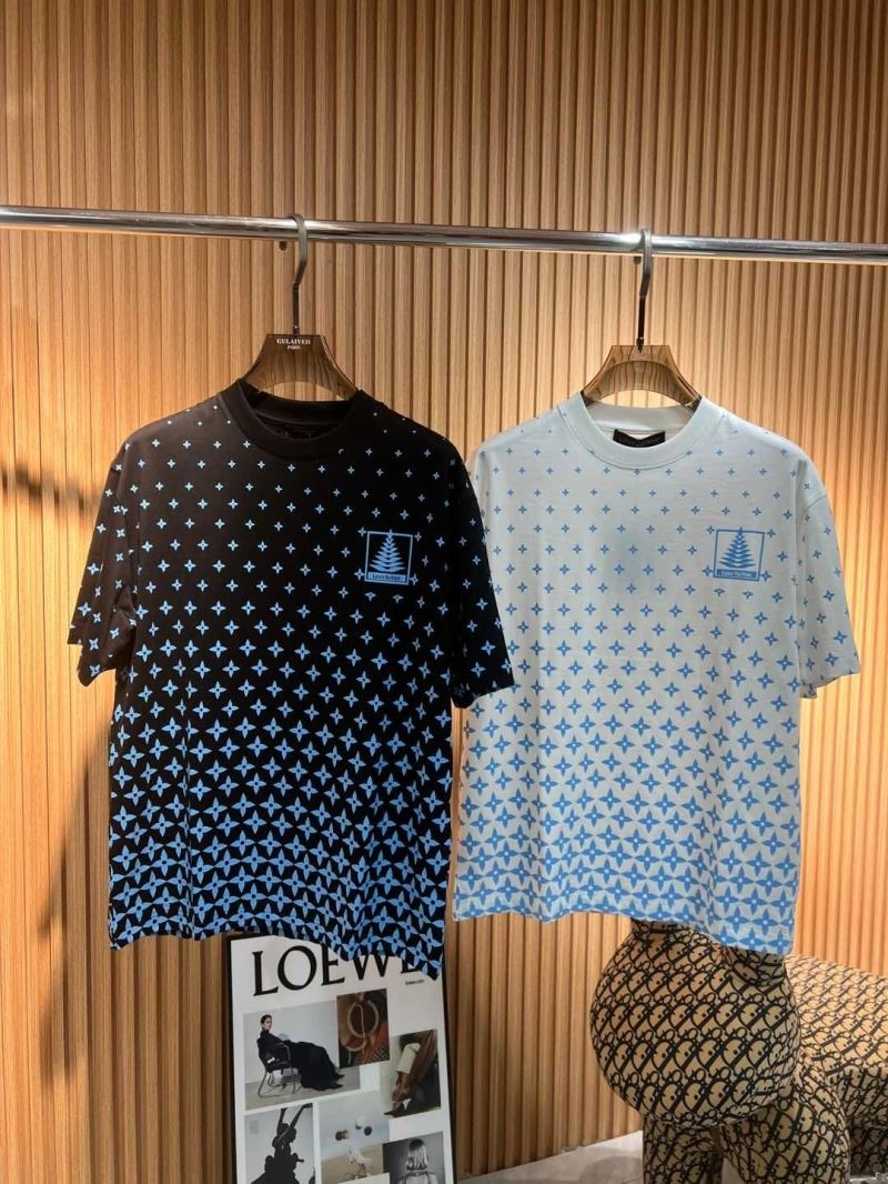 Cozy Louis Vuitton T-Shirts 136144