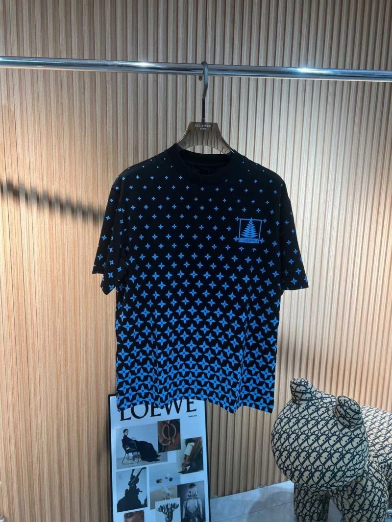 Cozy Louis Vuitton T-Shirts 136144